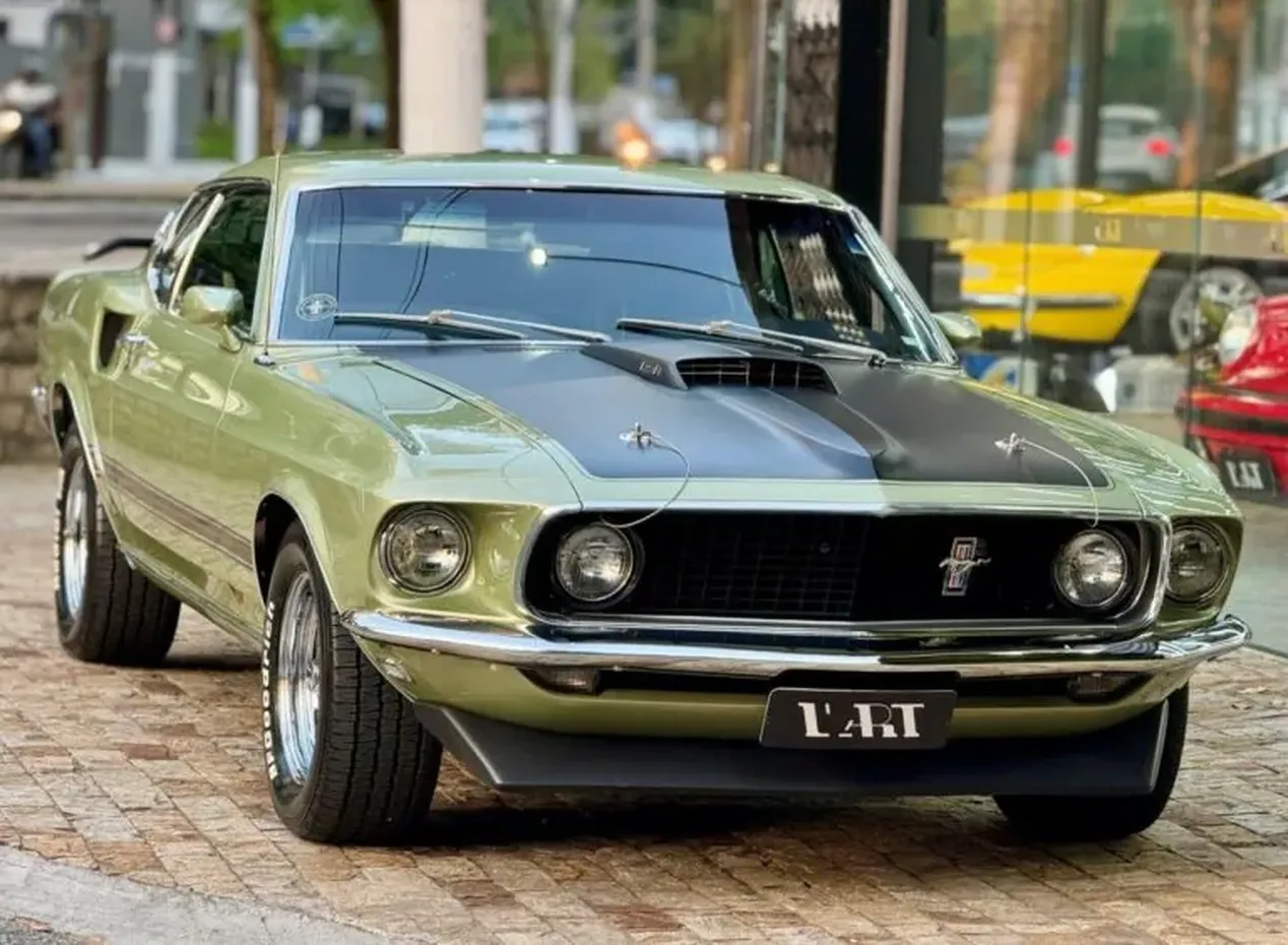 FORD MUSTANG MACH Mundo Automotivo