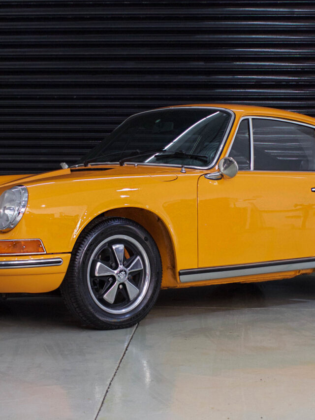 cropped-Porsche-911T-Coupe-1971-carros-esportivos-antigos-1a-1.jpg