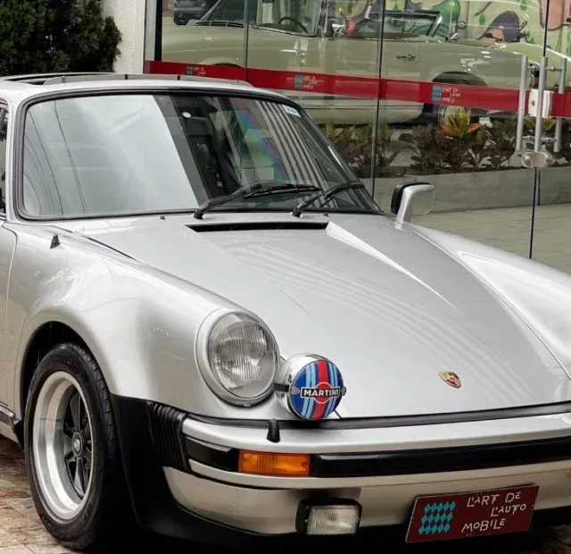 cropped-Porsche-911-1975-carros-esportivos-antigos-3.webp