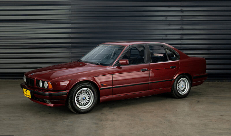  1994 BMW 540i, una berlina V8 de 286cv, puro lujo y glamour - Coches antiguos