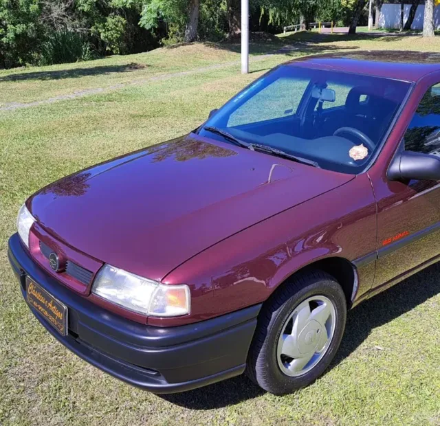 cropped-vectra-1993-sedan-medio-1-1.webp