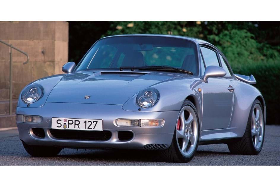 Porsche 911 Carrera 95, conheça a fera comercializada no Brasil no meio da  década de 1990 - Motor Tudo Notícias