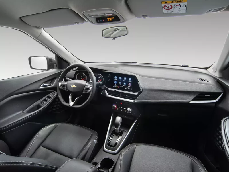 Chevrolet Montana LTZ 2023 interior