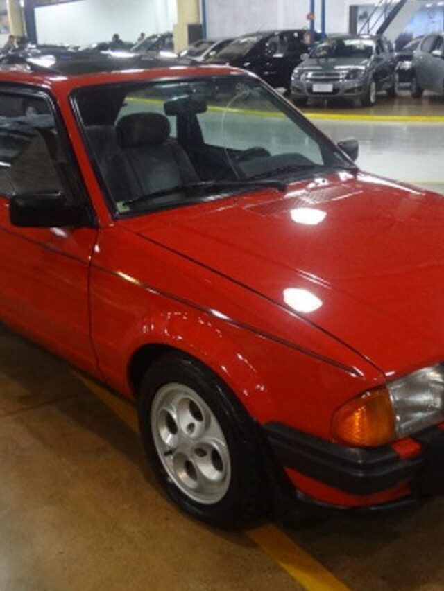 Escort-XR3-1985-Motor-Tudo-5