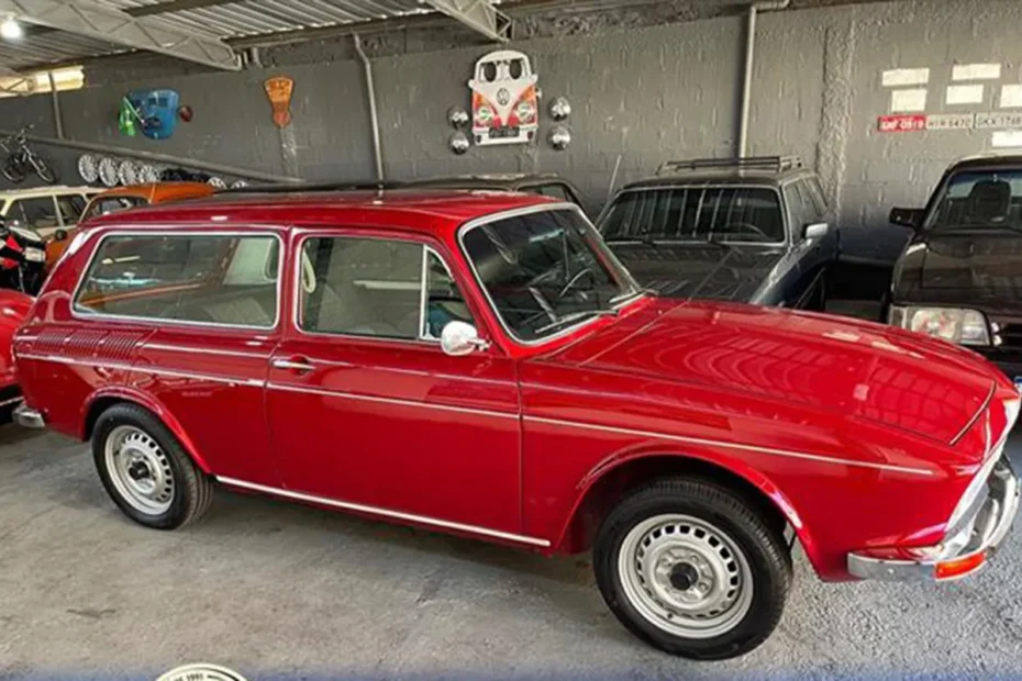 VW VARIANT 1600 1976 vermelho