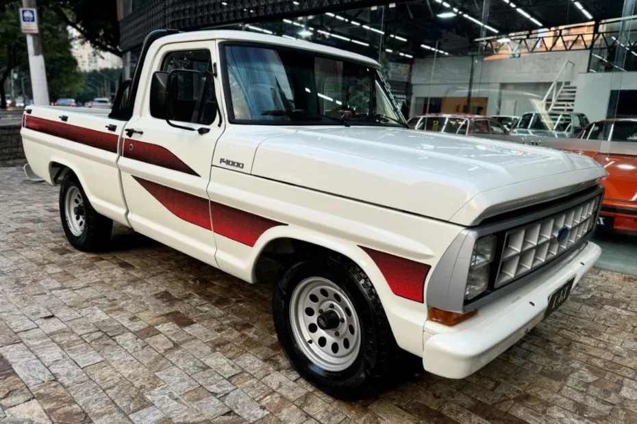 FORD F-1000 branco 1989