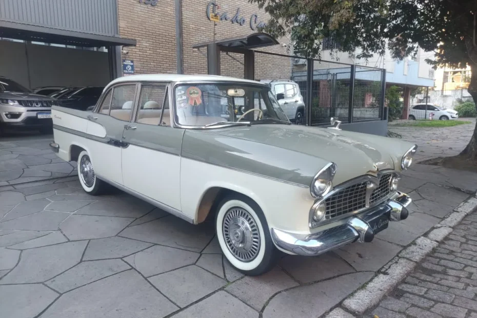 Simca Chambord 3 Andorinhas V8 1963.