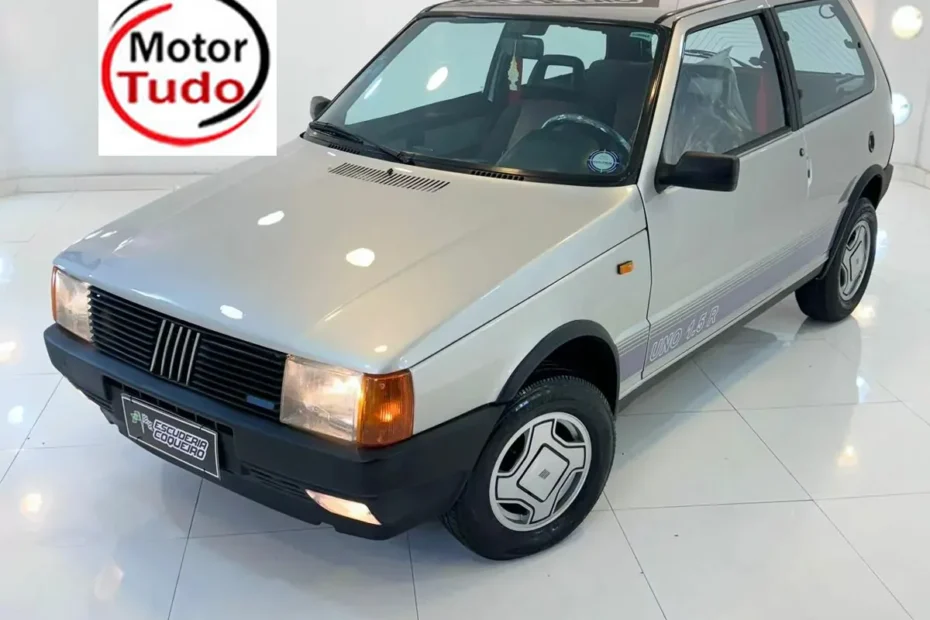 Fiat Uno 1.5R 1989, ficha técnica, preço, fotos, consumo e desempenho