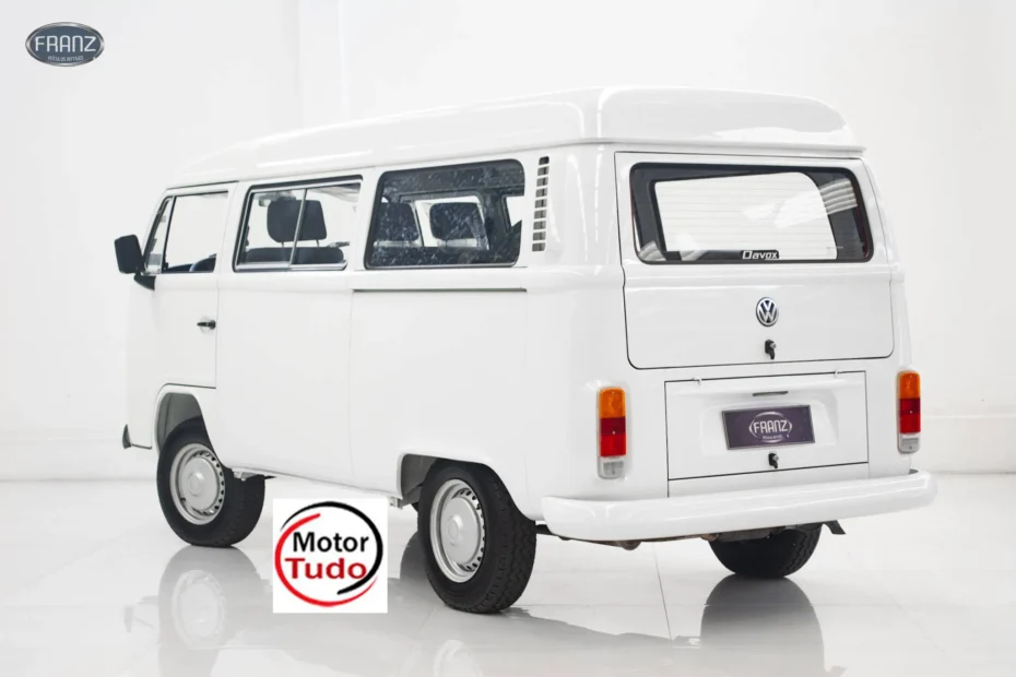 VW Kombi 1998, ganha injeção multiponto o último upgrade dos motores a ar